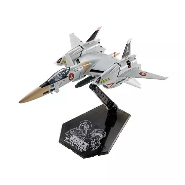 BANDAI The Super Dimension Fortress Macross Lightning III VF-4 Action Figure Online now